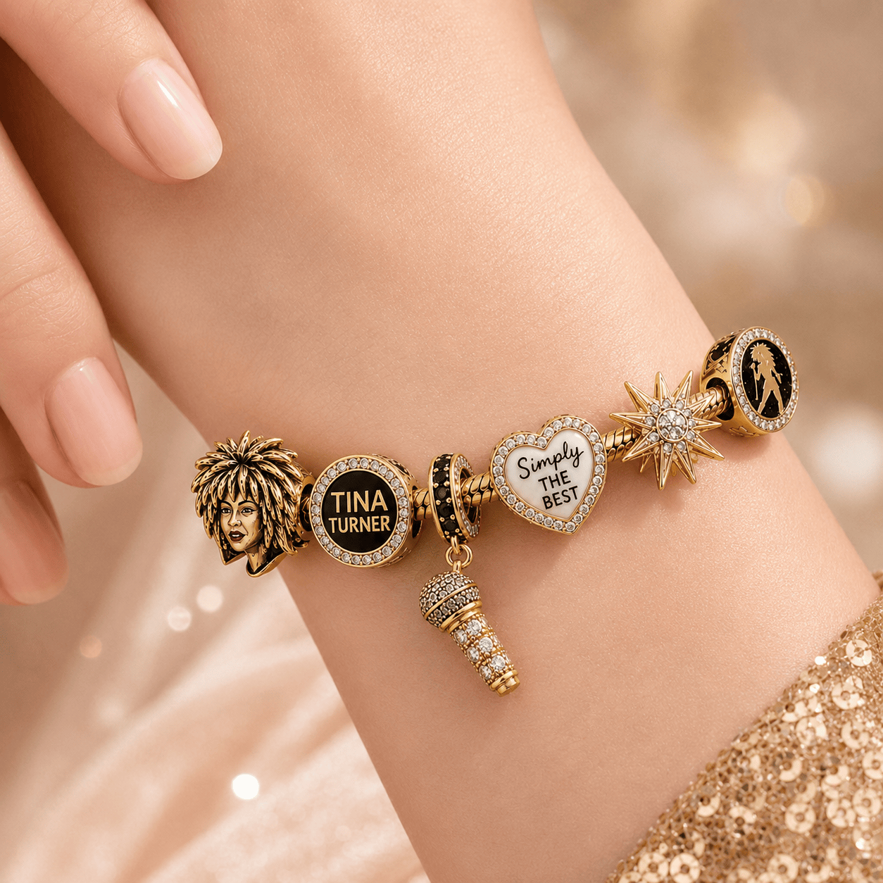 TNTN Gold Charm Bracelet Set VTH